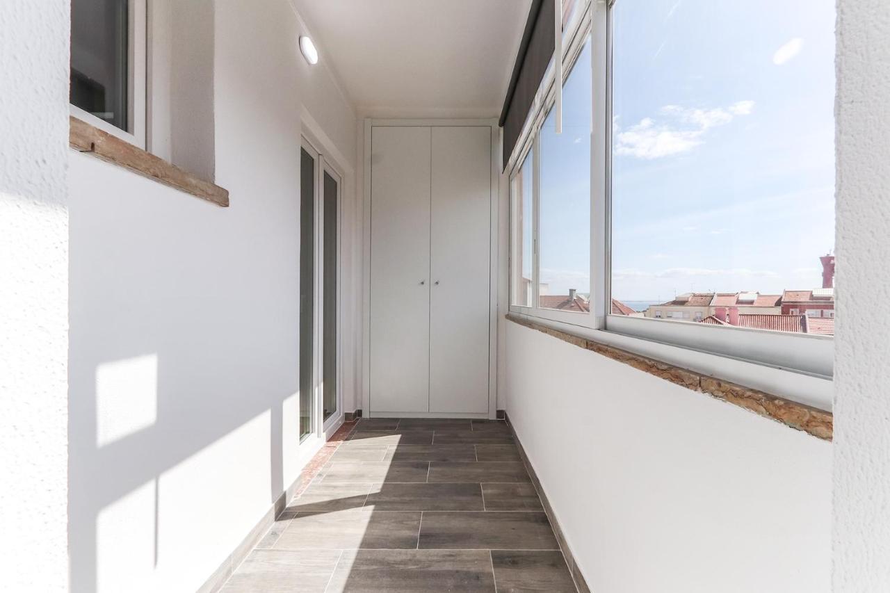 Vita Portucale ! Almada Balcony Buitenkant foto