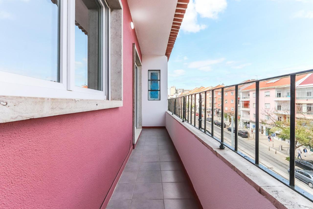 Vita Portucale ! Almada Balcony Buitenkant foto